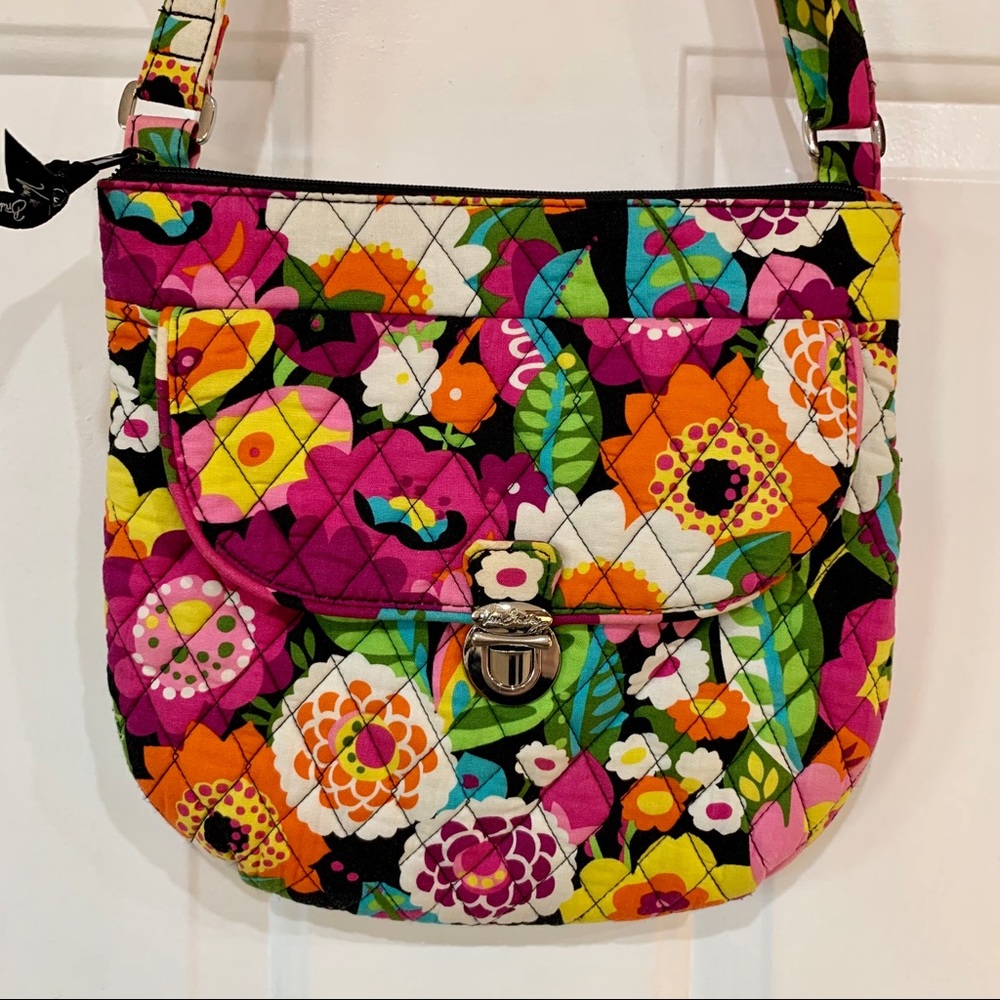 Vera Bradley Crossbody Purse in Va Va Bloom